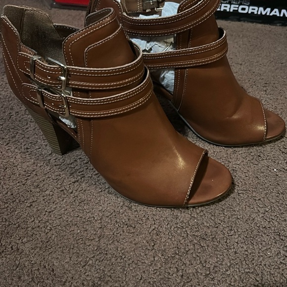 Brown Heeled Boots - Picture 1 of 6